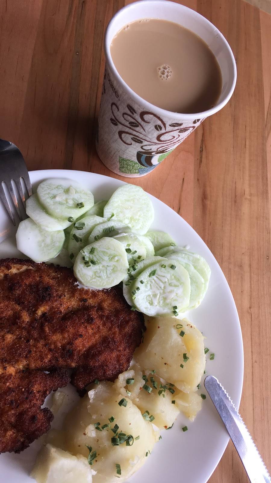 Zdrowo Jak u Mamy | restaurant | 288 Broad St, New Britain, CT 06053, USA | 5705617161 OR +1 570-561-7161