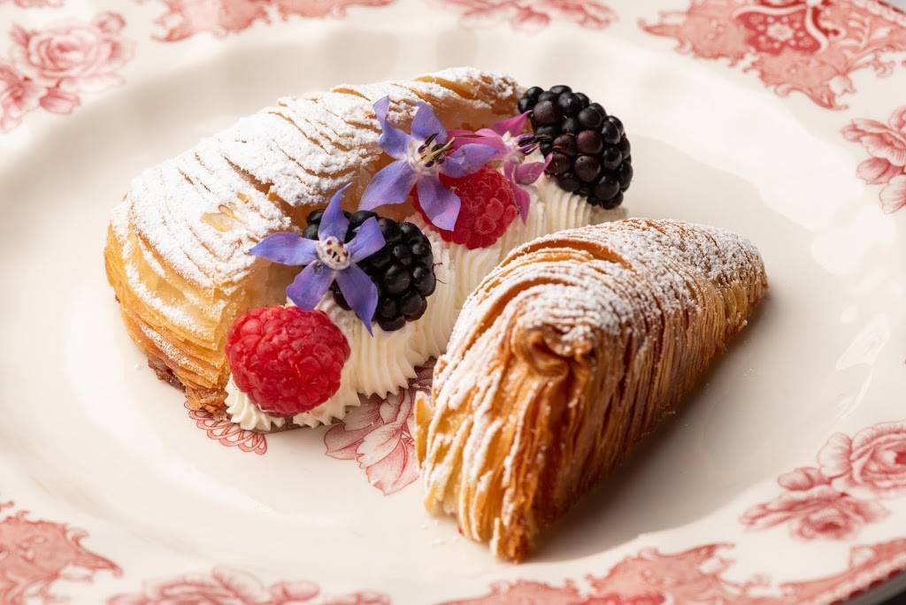 n10 | restaurant | 8436 W 3rd St, Los Angeles, CA 90048, USA | 3235910599 OR +1 323-591-0599