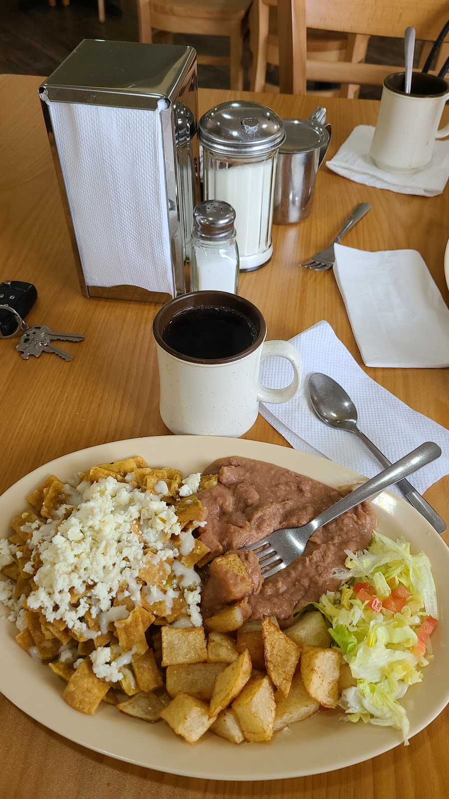 Estrellas Restaurant | restaurant | 114 E Elizabeth St, Brownsville, TX 78520, USA | 9565461504 OR +1 956-546-1504