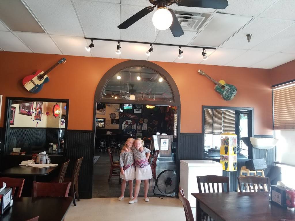 Locos Grill & Pub | restaurant | 601 S Enota Dr NE, Gainesville, GA 30501, USA | 7705345771 OR +1 770-534-5771