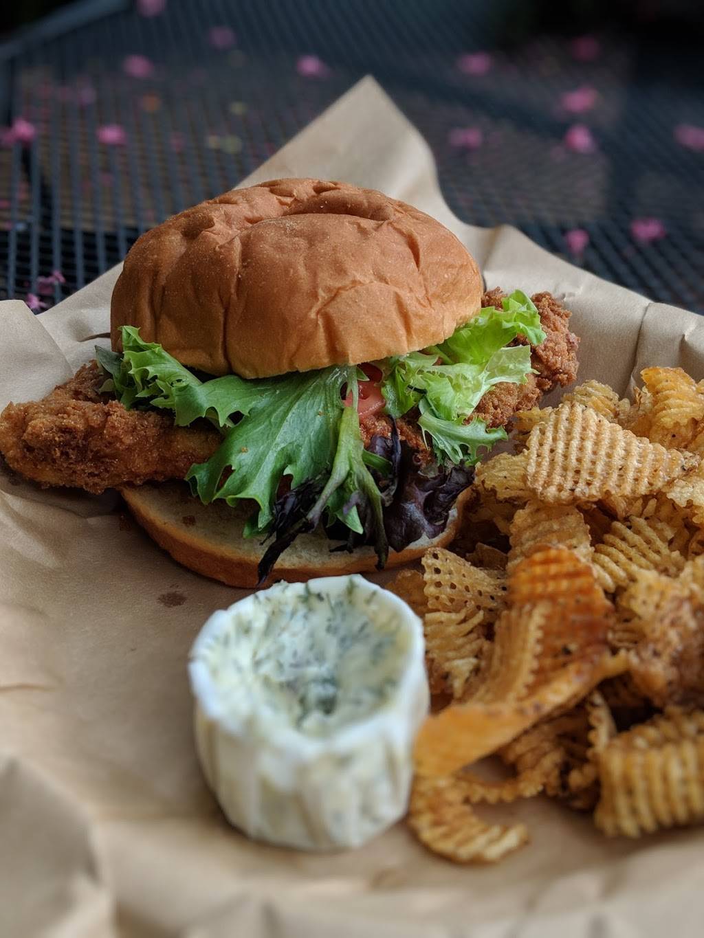 The Blue Pig | restaurant | 35 W Broad St, Cookeville, TN 38501, USA | 9318549970 OR +1 931-854-9970