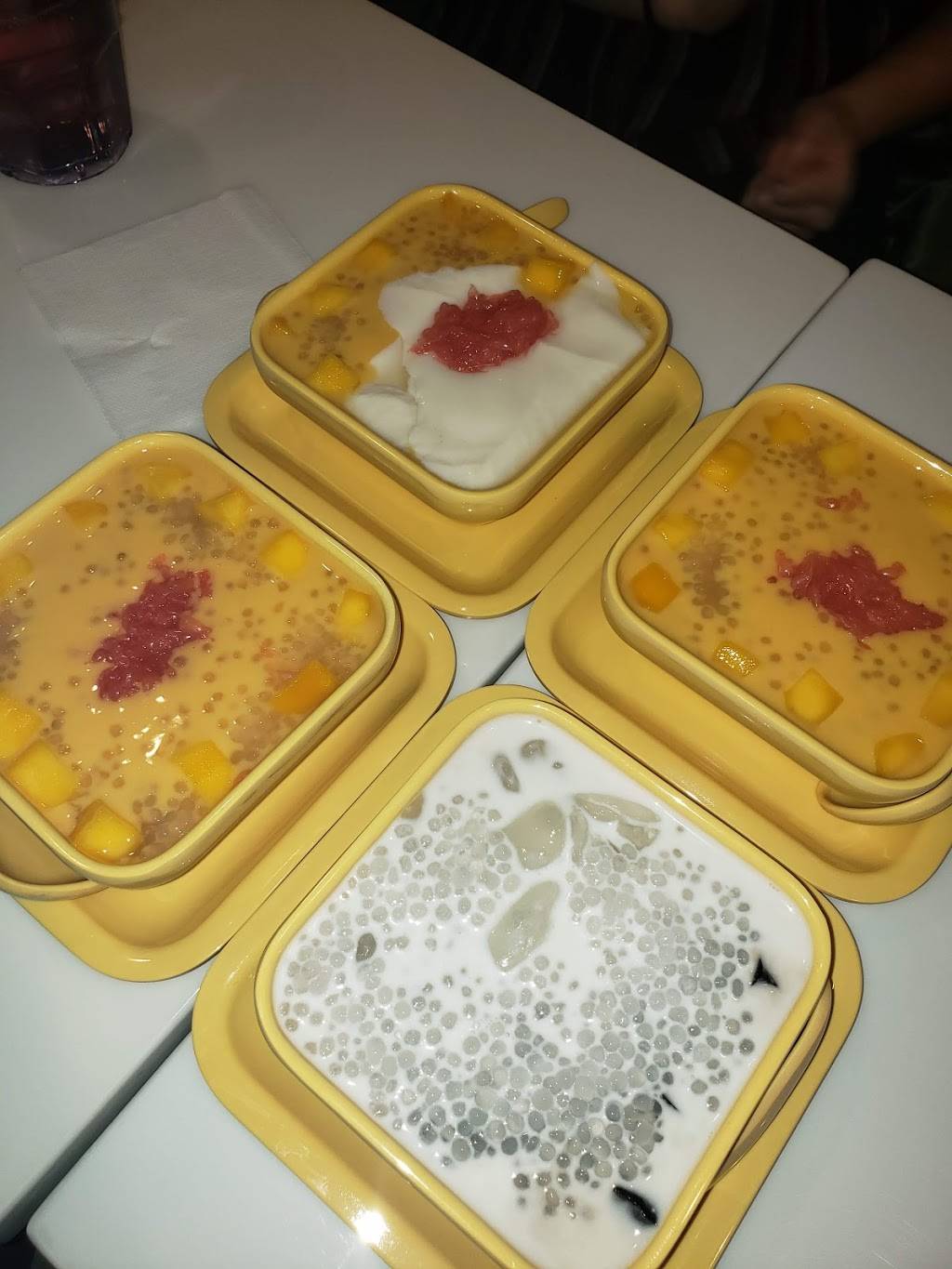 SweetHoney 杏记甜品 | restaurant | 2315 Irving St, San Francisco, CA 94122, USA | 4154636096 OR +1 415-463-6096