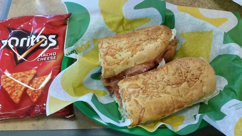 Subway | restaurant | 518 N Plaza Dr, Van Buren, AR 72956, USA | 4794746667 OR +1 479-474-6667