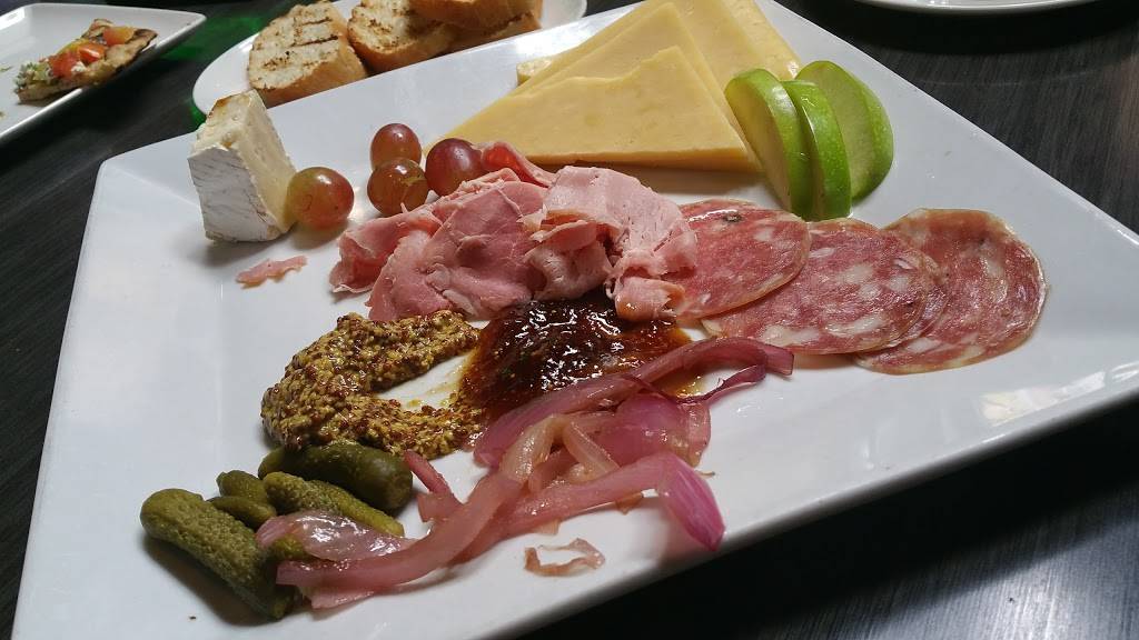 BEERWORKS No. 2 Salem | restaurant | 278 Derby St, Salem, MA 01970, USA | 9787452337 OR +1 978-745-2337