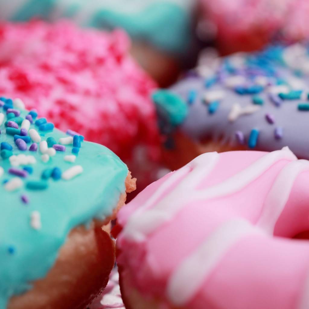 Mustang Donuts | restaurant | 1337 East hwy 152 #117, Mustang, OK 73064, USA | 4052610922 OR +1 405-261-0922