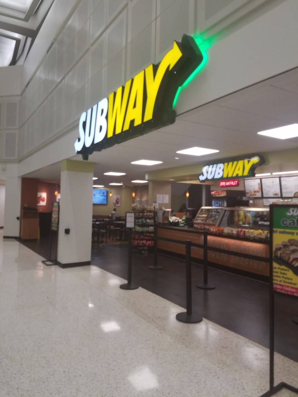 Subway | restaurant | 2800 S Terminal Rd, Houston, TX 77032, USA | 2812337664 OR +1 281-233-7664