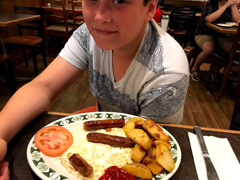 Aris Place | restaurant | 229 Roncesvalles Ave, Toronto, ON M6R 2L6, Canada | 4165330100 OR +1 416-533-0100