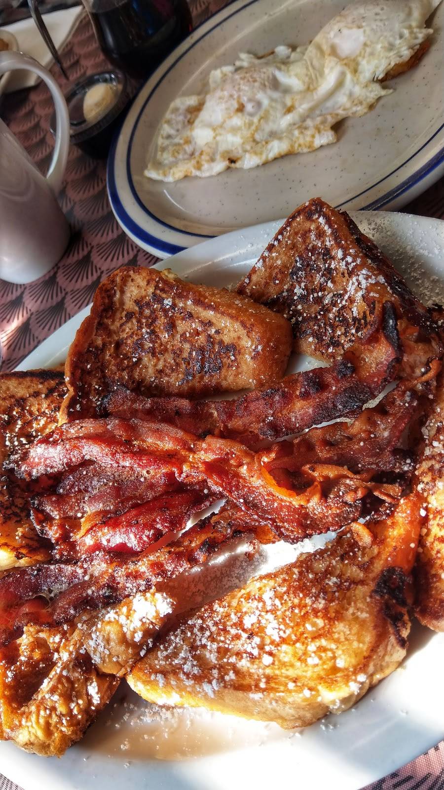 M&M Diner | restaurant | 165 E Center St, London, OH 43140, USA | 7404907219 OR +1 740-490-7219