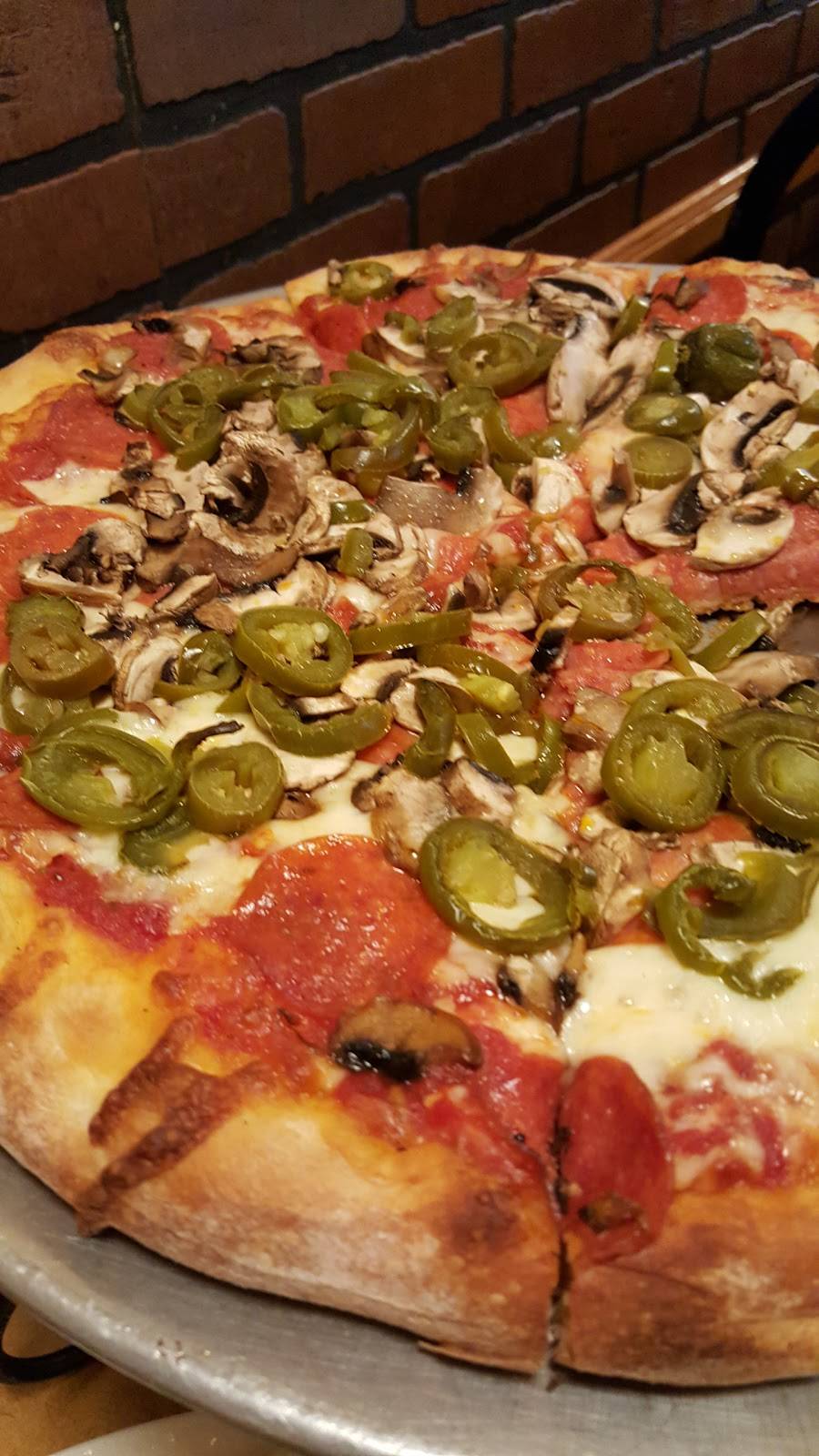 Vittoria Pizza | restaurant | 2622 W Valley Blvd, Alhambra, CA 91803, USA | 6262845405 OR +1 626-284-5405