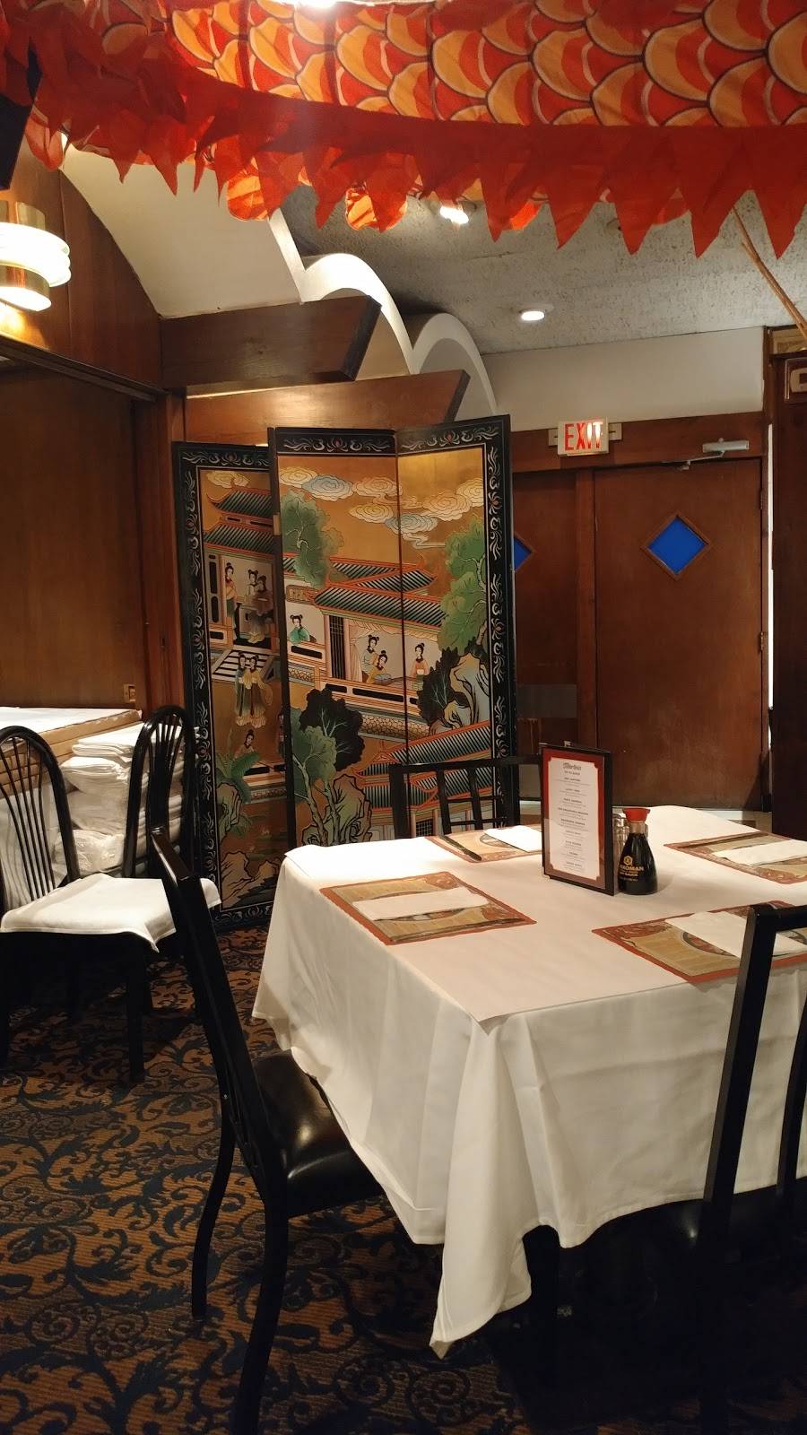 Emperor of China | restaurant | 1010 E Brady St, Milwaukee, WI 53202, USA | 4142718889 OR +1 414-271-8889