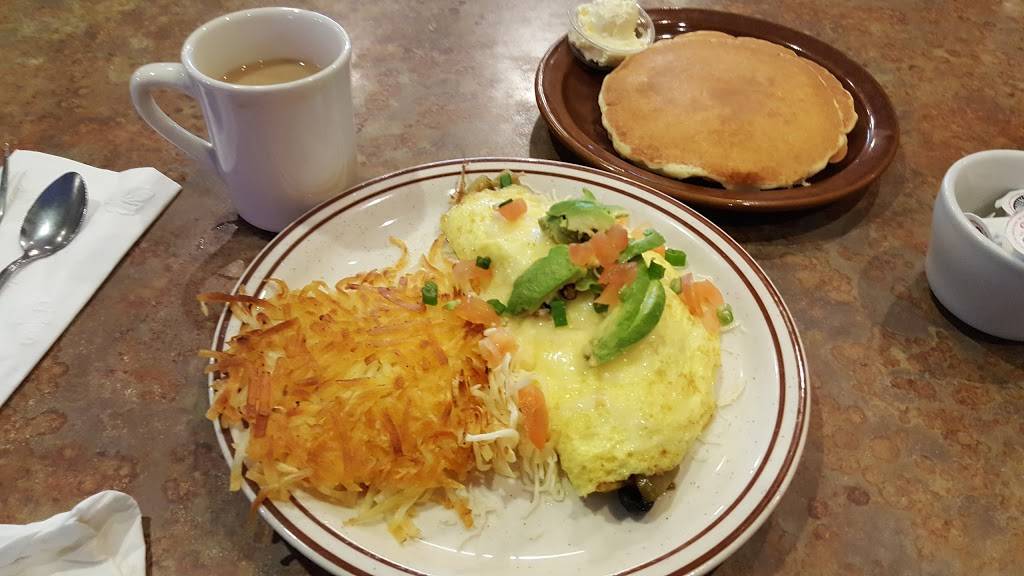 Brooks Ranch Restaurant | restaurant | 4131 S Chestnut Ave, Fresno, CA 93725, USA | 5594856951 OR +1 559-485-6951