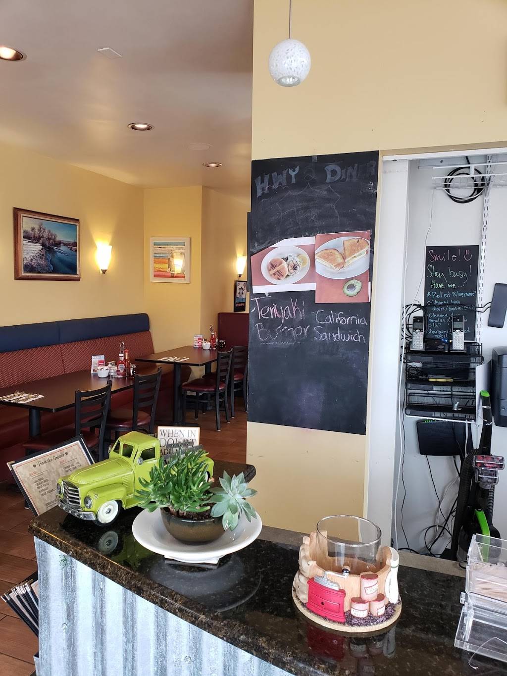 hwy 2 fusion diner | restaurant | 19721 US-2, Monroe, WA 98272, USA | 3602177075 OR +1 360-217-7075