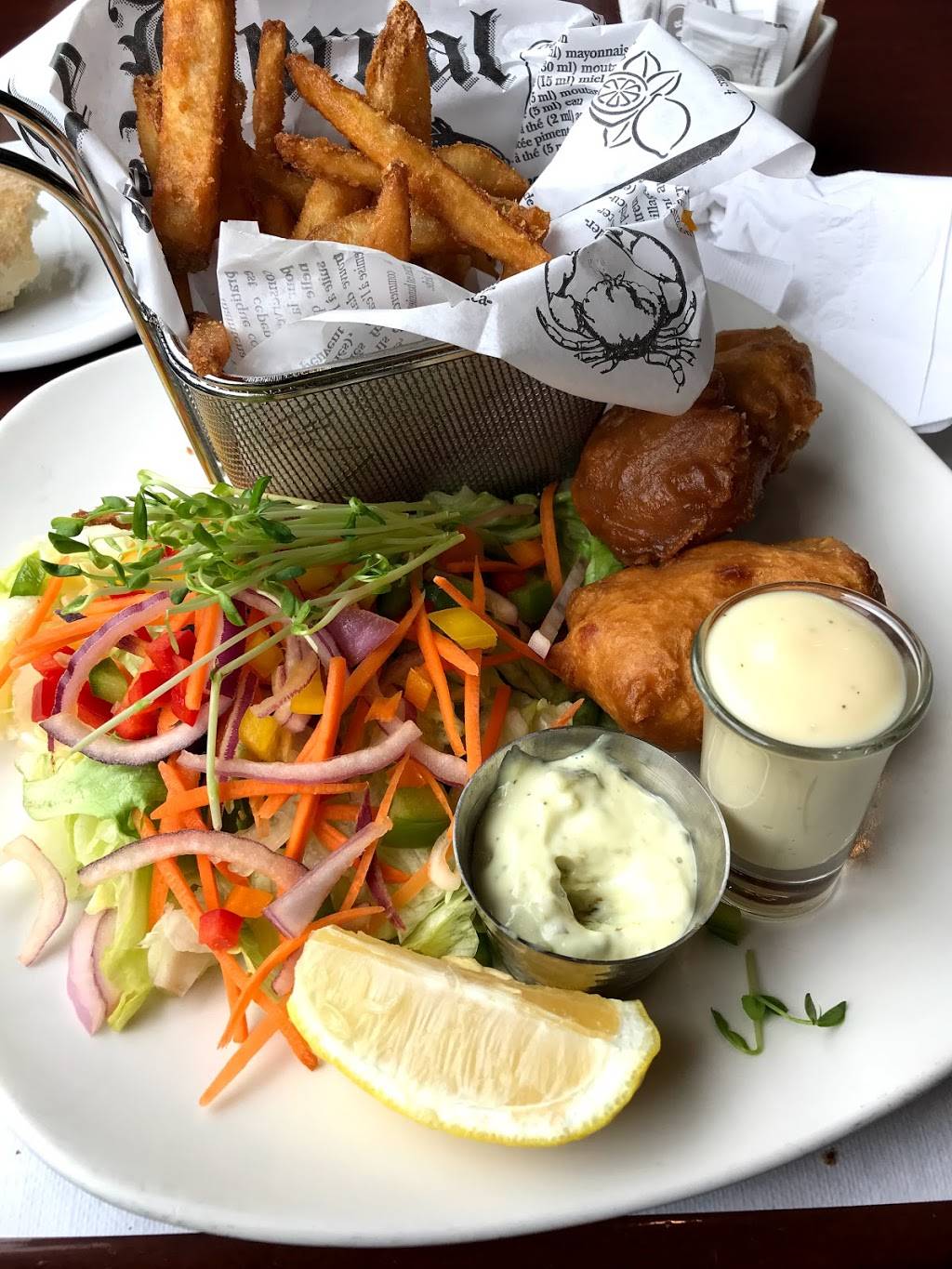 Luxor | restaurant | 213 Rue Notre Dame E, Victoriaville, QC G6P 4A2, Canada | 8197522022 OR +1 819-752-2022