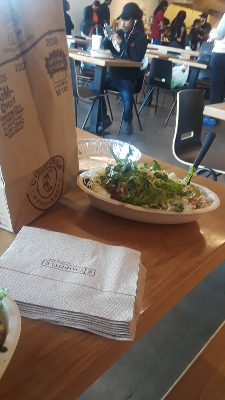 Chipotle Mexican Grill | restaurant | 41 W 87th St, Chicago, IL 60620, USA | 7737833261 OR +1 773-783-3261