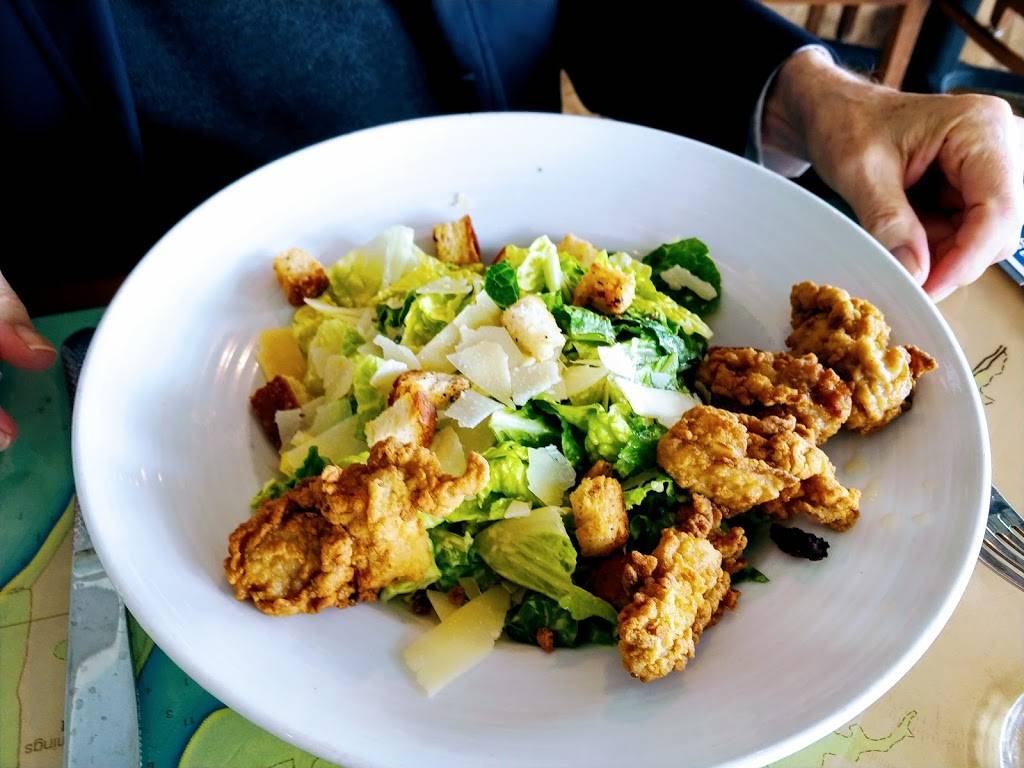 Charleston Harbor Fish House | restaurant | 32 Patriots Point Rd, Mt Pleasant, SC 29464, USA | 8432847070 OR +1 843-284-7070