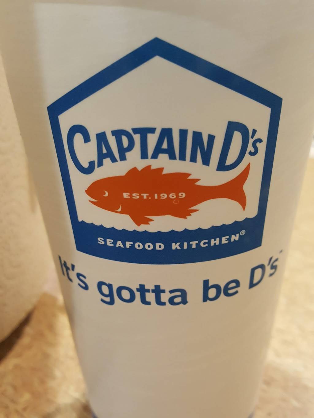 Captain Ds | restaurant | 889 Kraft St, Clarksville, TN 37040, USA | 9316489559 OR +1 931-648-9559
