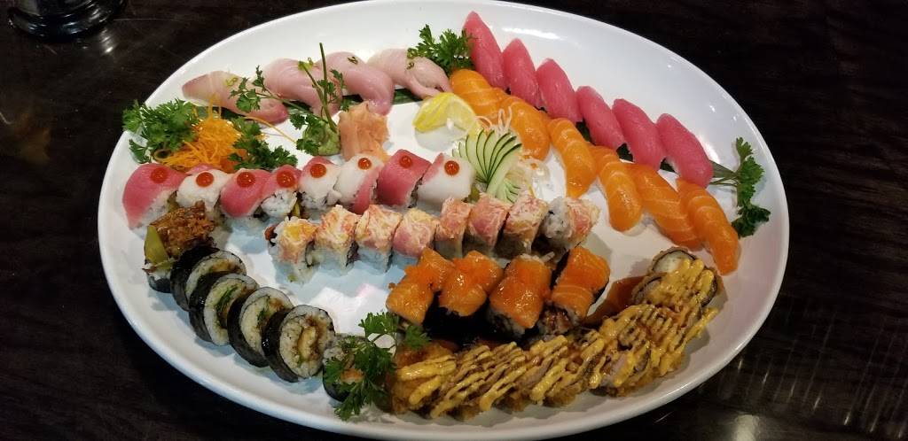 Tsunami Sushi & Hibachi | restaurant | 114 N Tennessee Ave #101, Lakeland, FL 33801, USA | 8639402112 OR +1 863-940-2112