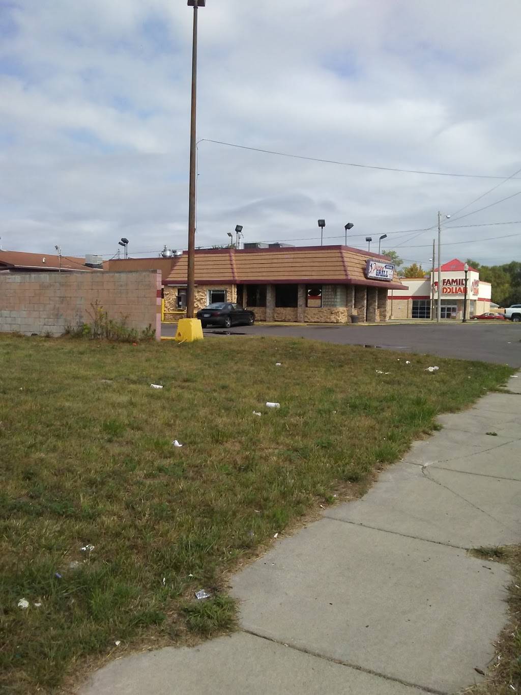 Pierson Grill | restaurant | 5201 Saginaw St, Flint, MI 48505, USA | 8107854655 OR +1 810-785-4655