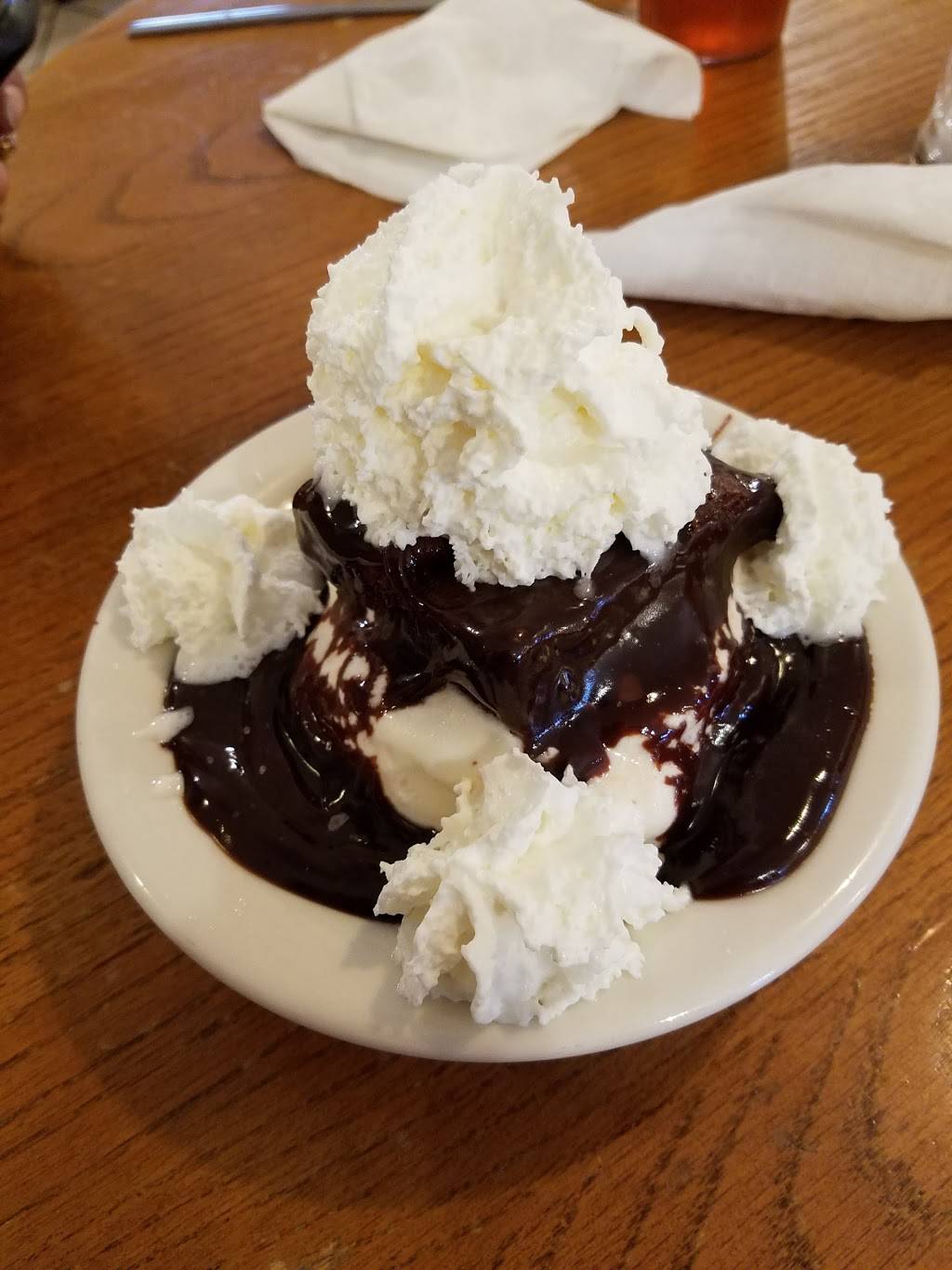 109 Family Restaurant | restaurant | 603 N Broadway, Portland, TN 37148, USA | 6153256996 OR +1 615-325-6996