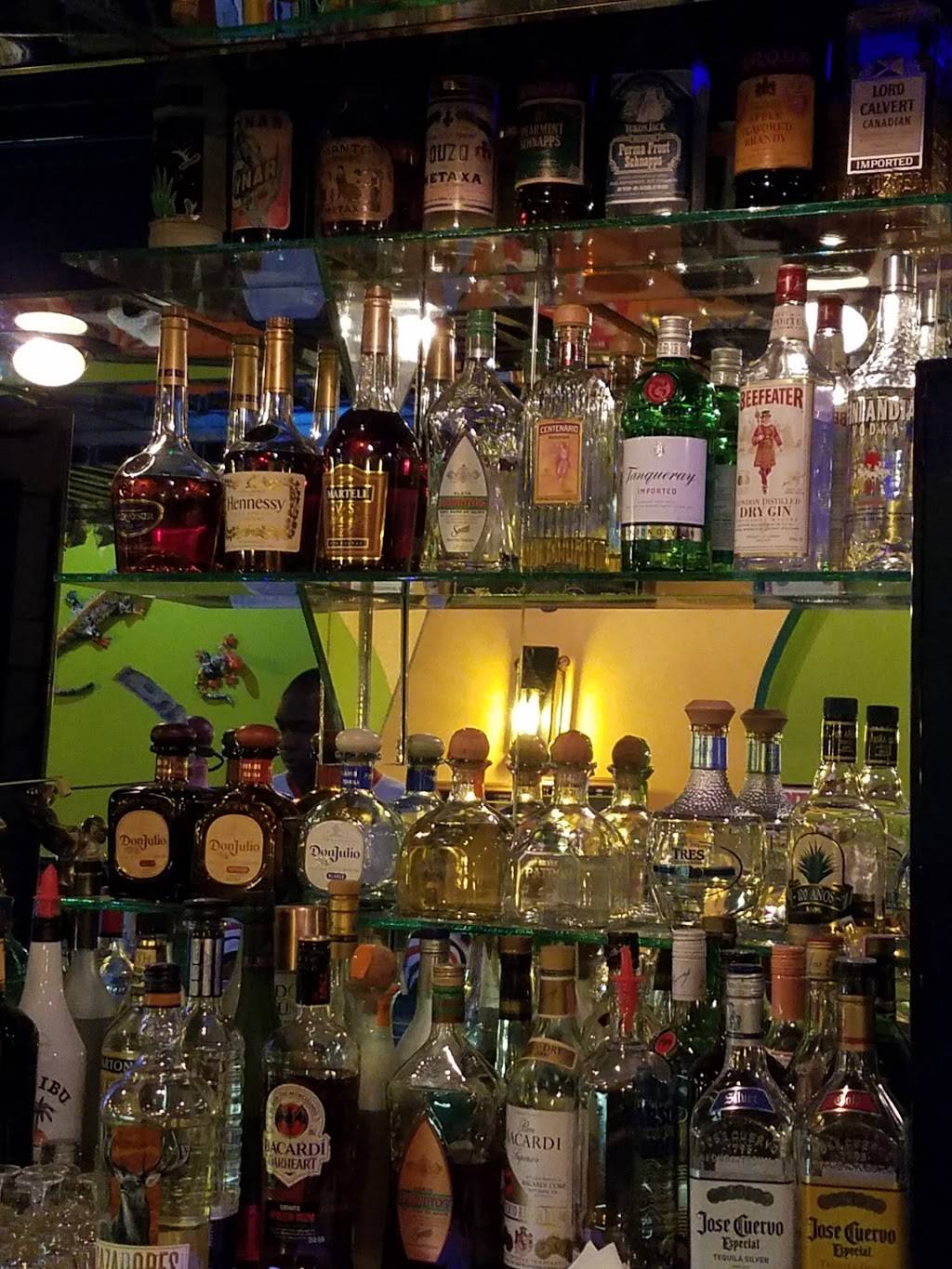 Pepes Mexican Restaurant | restaurant | 3231 W 63rd St, Chicago, IL 60629, USA | 7737786673 OR +1 773-778-6673