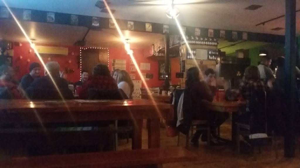 Greeks Pizzeria | restaurant | 4901 N College Ave, Indianapolis, IN 46205, USA | 3176003969 OR +1 317-600-3969