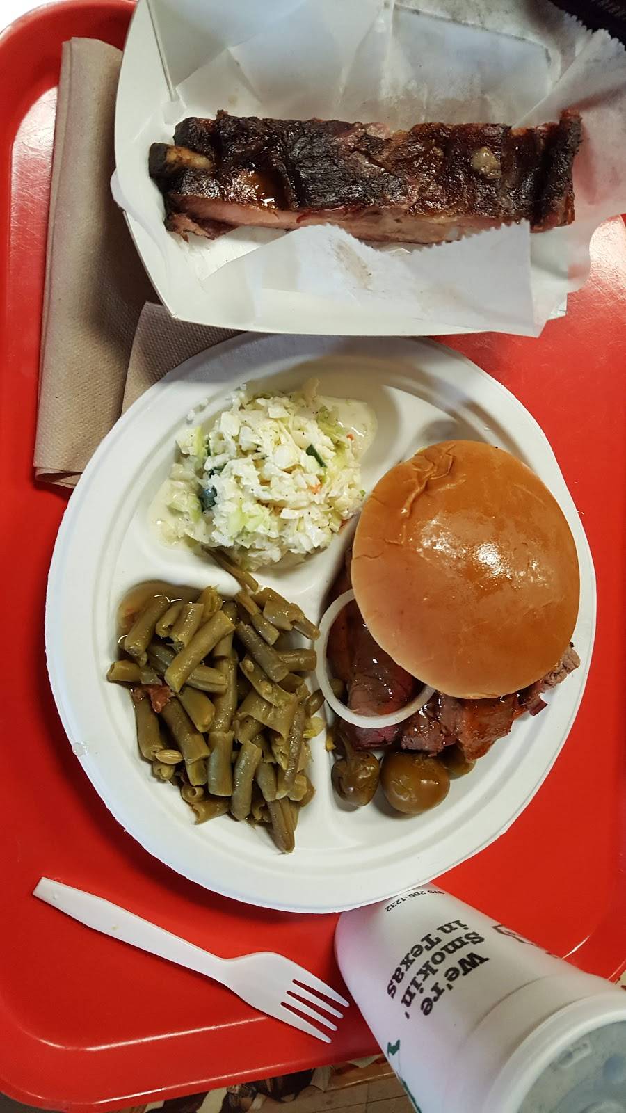 Brians Bar-B-Q | restaurant | 151 Commerce St, Clute, TX 77531, USA | 9792651232 OR +1 979-265-1232