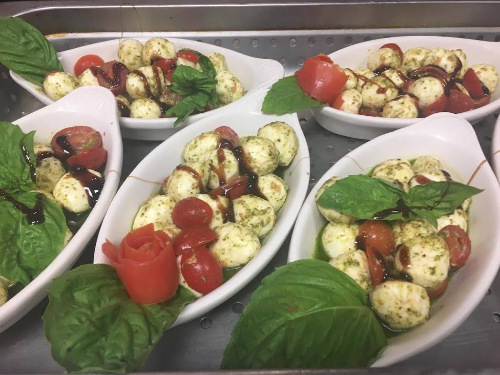 Robertos | restaurant | 2468 Burnsed Blvd, The Villages, FL 32163, USA | 3526261059 OR +1 352-626-1059