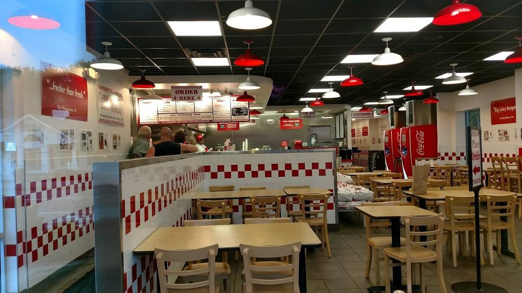 Five Guys | meal takeaway | 170 Bath Rd, Brunswick, ME 04011, USA | 2074064359 OR +1 207-406-4359