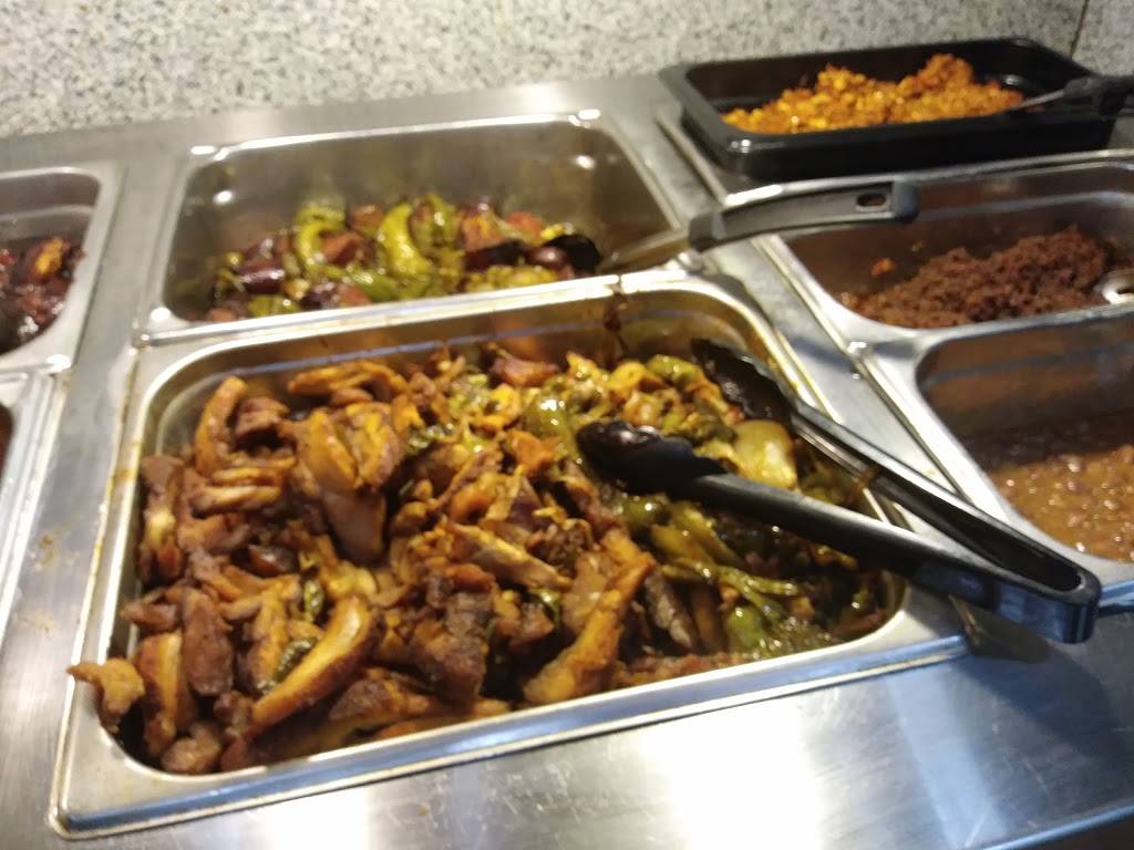 Hermie and Elliott Sadler Restaurant | restaurant | 920 W Atlantic St, Emporia, VA 23847, USA | 4346346709 OR +1 434-634-6709