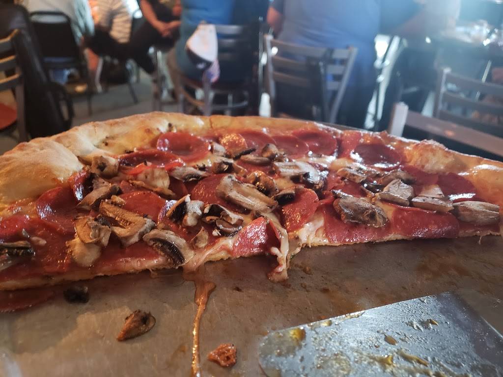 Papa Petes | restaurant | 502 S Burdick St, Kalamazoo, MI 49007, USA | 2693882196 OR +1 269-388-2196