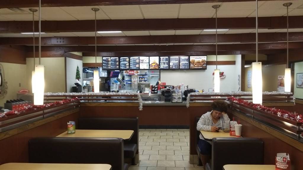 Arbys | meal takeaway | 2715 N. Broadway Avenue, Pittsburg, KS 66762, USA | 6202319333 OR +1 620-231-9333