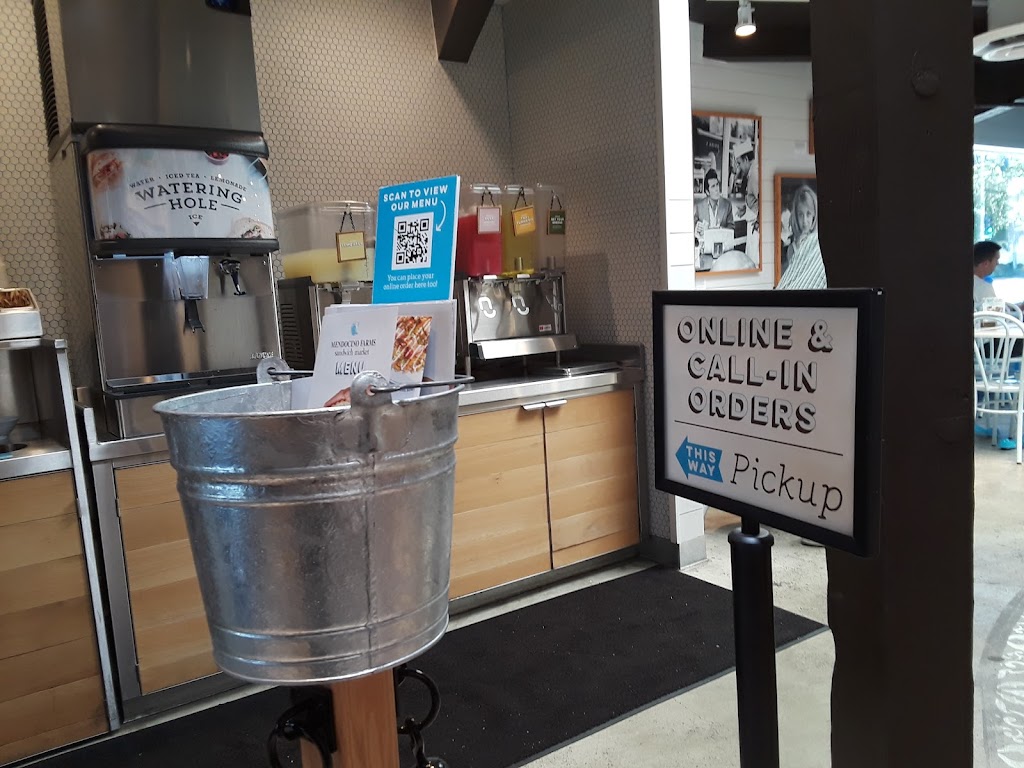 Mendocino Farms | restaurant | 4301 W Riverside Dr, Burbank, CA 91505, USA | 8188613588 OR +1 818-861-3588
