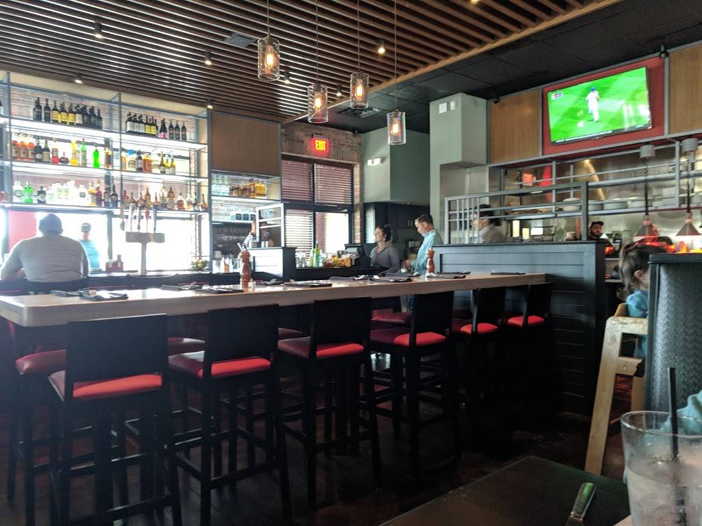 Marlows Tavern | restaurant | 352 Mike Roberto Way, Oviedo, FL 32765, USA | 4075421475 OR +1 407-542-1475