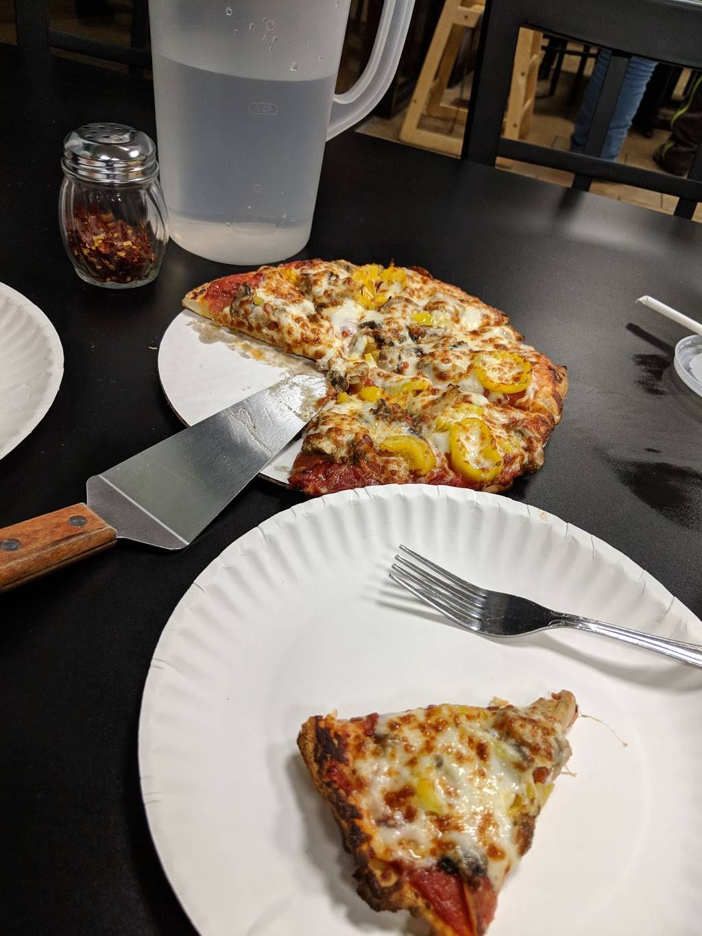 Primetime Pizza | restaurant | 23998 State Line Rd, Lawrenceburg, IN 47025, USA | 8126373400 OR +1 812-637-3400