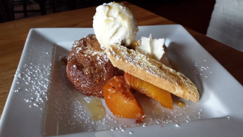 2 Hopewell Bistro & Bar | restaurant | 2 Hopewell Rd, South Glastonbury, CT 06073, USA | 8606339600 OR +1 860-633-9600