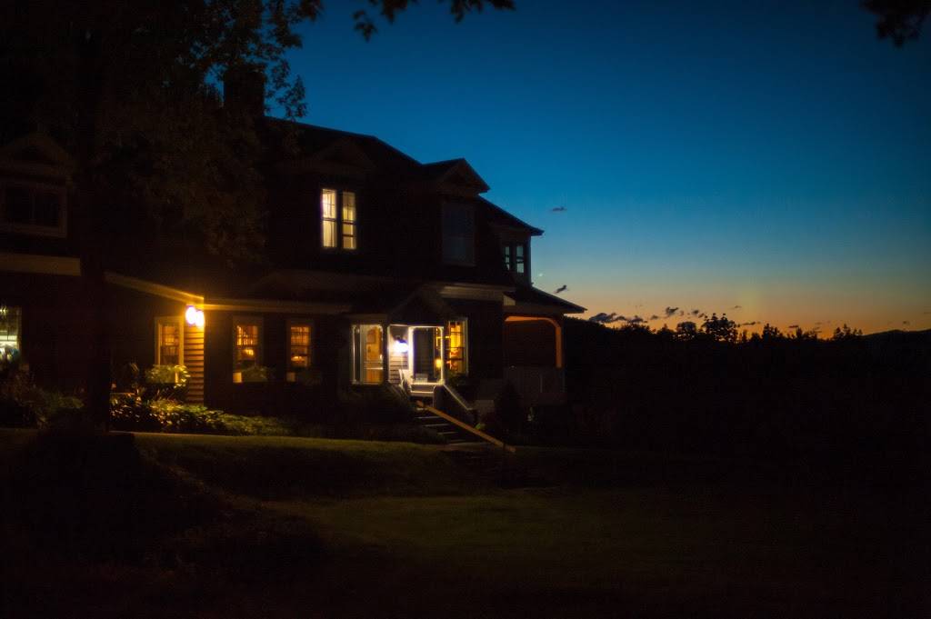 Snowvillage Inn | restaurant | 136 Stewart Rd, Eaton Center, NH 03832, USA | 6034472818 OR +1 603-447-2818