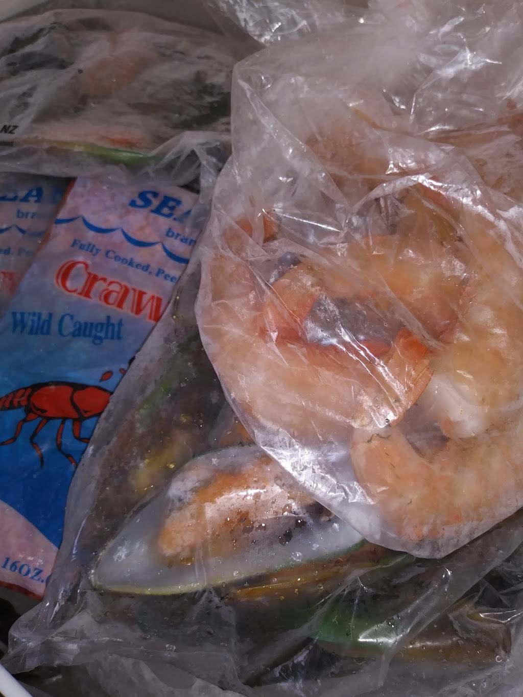 Lynn Blue Crab | restaurant | 2148 49th St S, Gulfport, FL 33707, USA | 7275924251 OR +1 727-592-4251