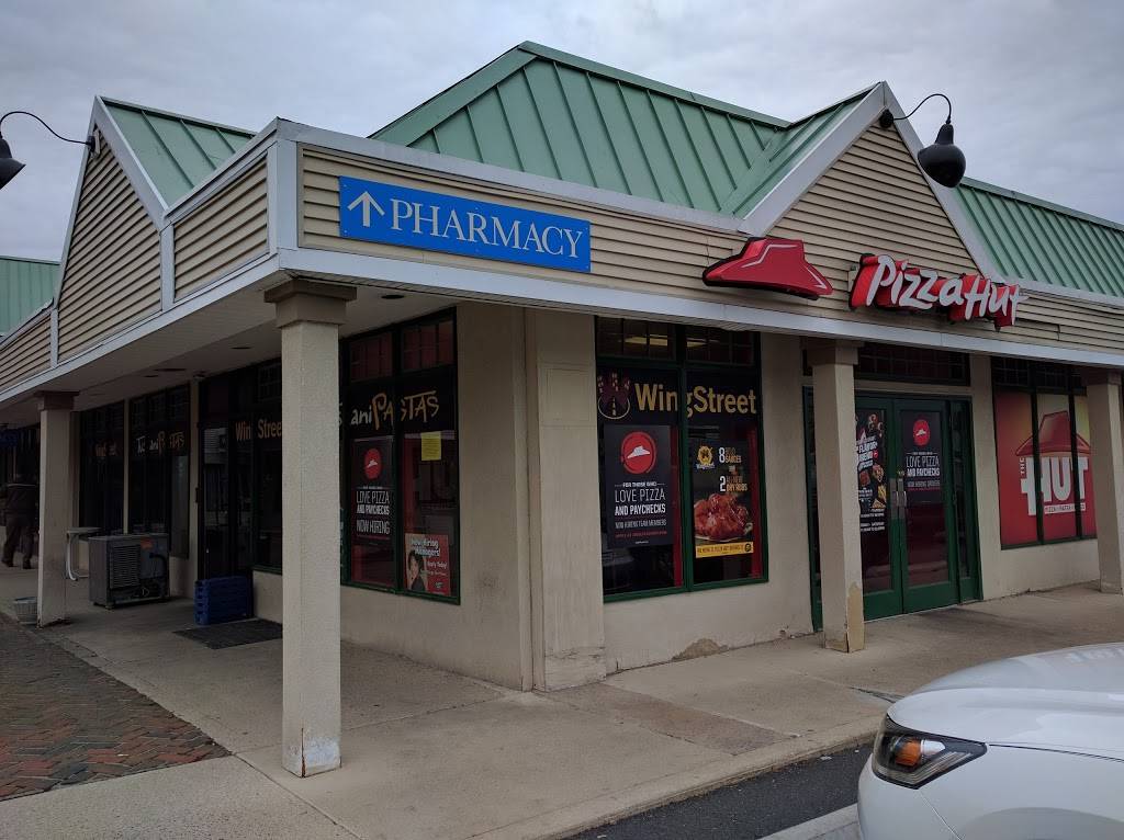 Pizza Hut | restaurant | 345 Main St Unit 7B, Harleysville, PA 19438, USA | 2152563118 OR +1 215-256-3118