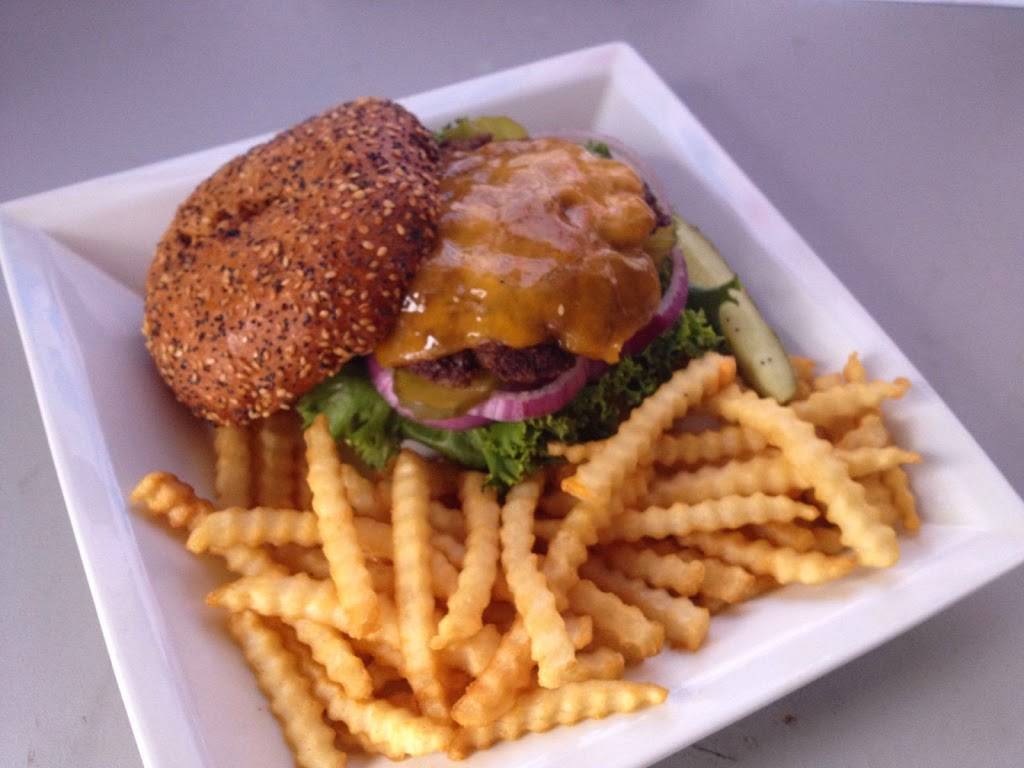 Junction Sports Bar & Grill | restaurant | 21000 Old Hwy 99 SW, Centralia, WA 98531, USA | 3602737586 OR +1 360-273-7586