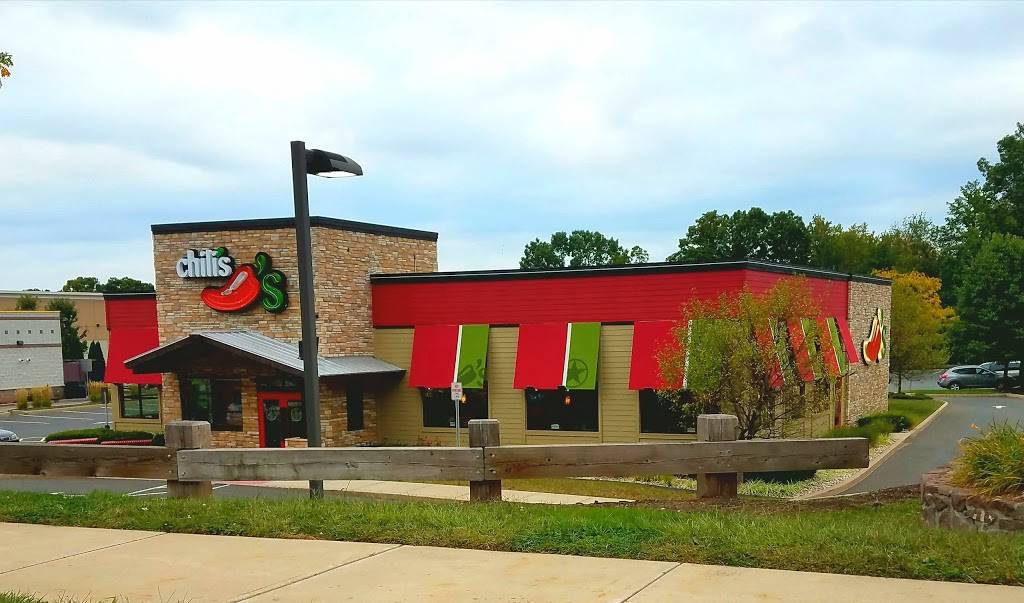 Chilis Grill & Bar | meal takeaway | 1425 Farmington Ave, Bristol, CT 06010, USA | 8605858415 OR +1 860-585-8415