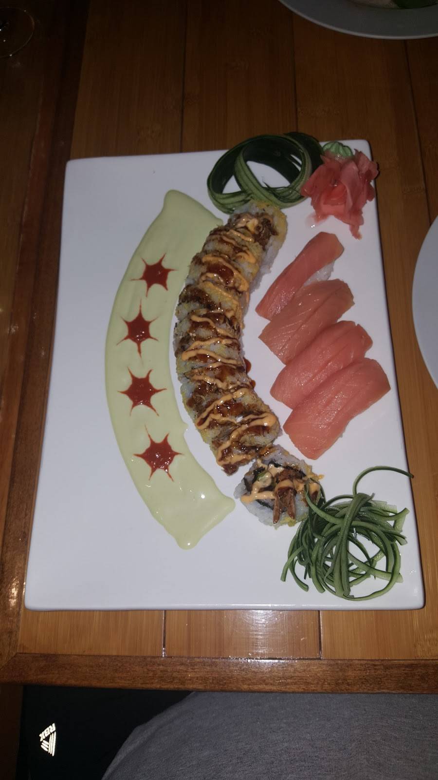 Yindee Restaurant | meal delivery | 1824 W Addison St, Chicago, IL 60613, USA | 7735254040 OR +1 773-525-4040