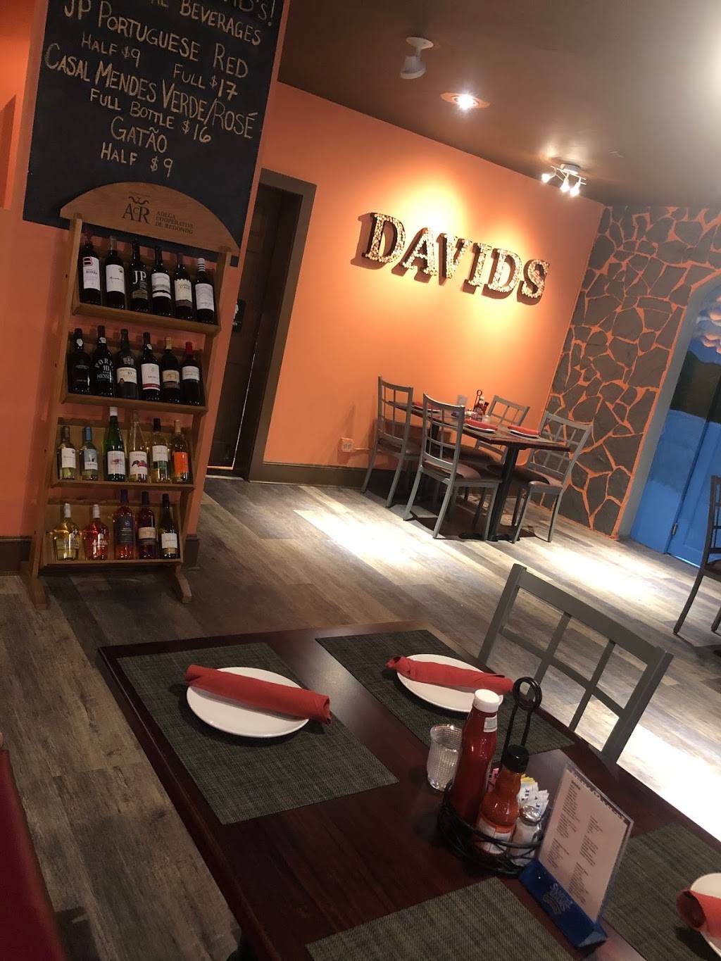 Davids Restaurant | restaurant | 70 Church St, New Bedford, MA 02746, USA | 7747624142 OR +1 774-762-4142