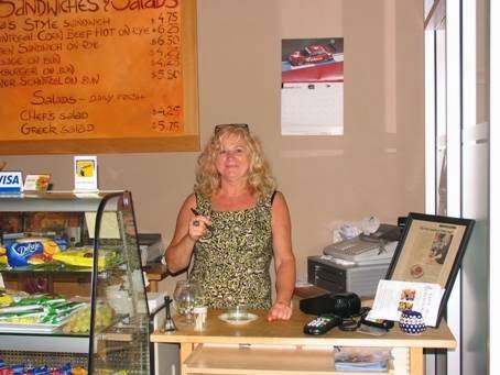 Evas Deli | restaurant | 680 Huronia Rd, Barrie, ON L4N 6C6, Canada | 7057397004 OR +1 705-739-7004