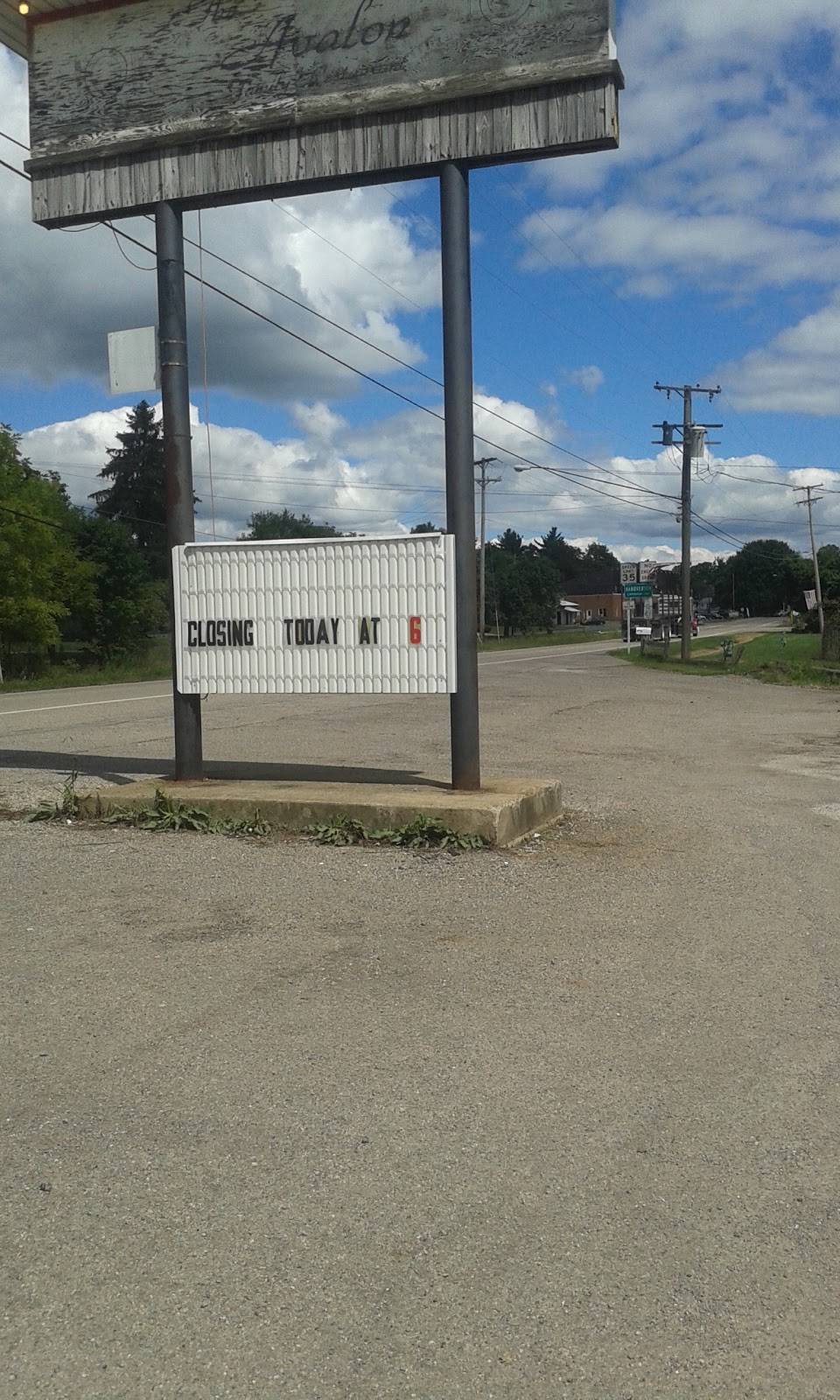 Avalon Family Restaurant | restaurant | 29835 US-30, Hanoverton, OH 44423, USA | 3302232327 OR +1 330-223-2327