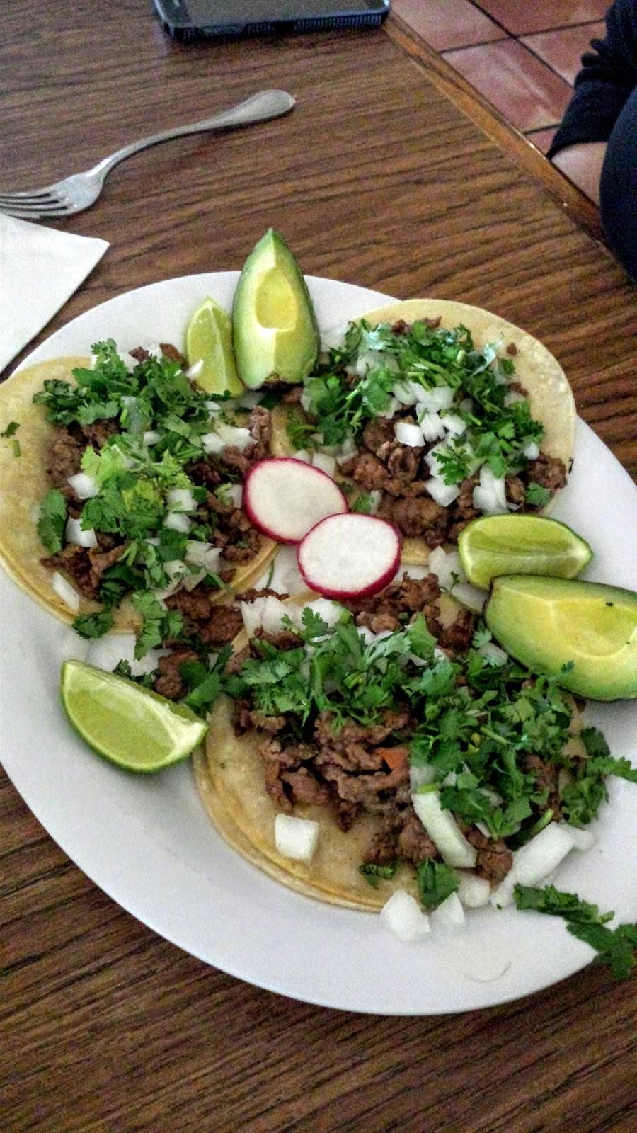 Los Molcajetes | restaurant | 1553 N Eastern Ave, Las Vegas, NV 89101, USA | 7026337595 OR +1 702-633-7595