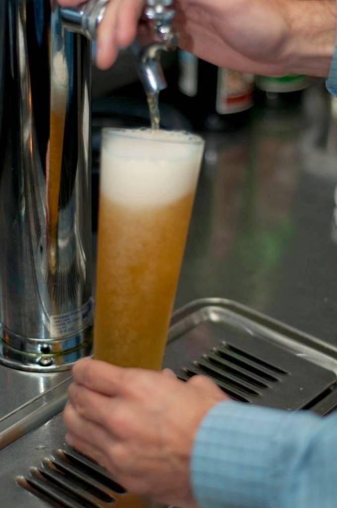 Harborview Restaurant & Lounge | restaurant | 301 Savannah Hwy, Charleston, SC 29407, USA | 8435567100 OR +1 843-556-7100