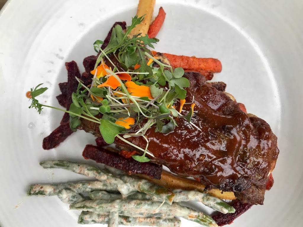 Magnolia | restaurant | 2600 Rue William-Tremblay#120, Montréal, QC H1Y 3J2, Canada | 5145435300 OR +1 514-543-5300