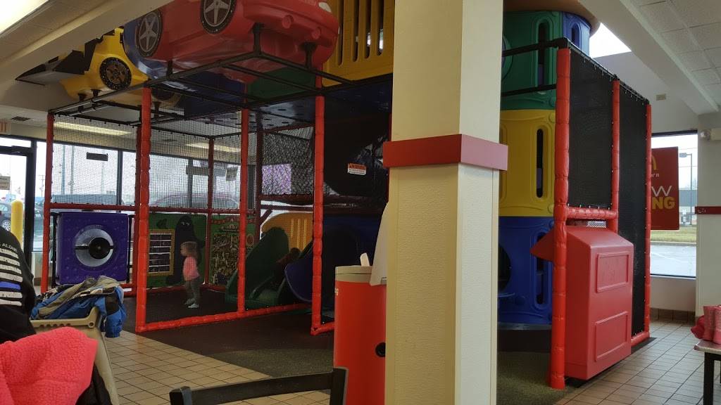 McDonalds | cafe | 5904 S Lindbergh Blvd, St. Louis, MO 63123, USA | 3144873548 OR +1 314-487-3548