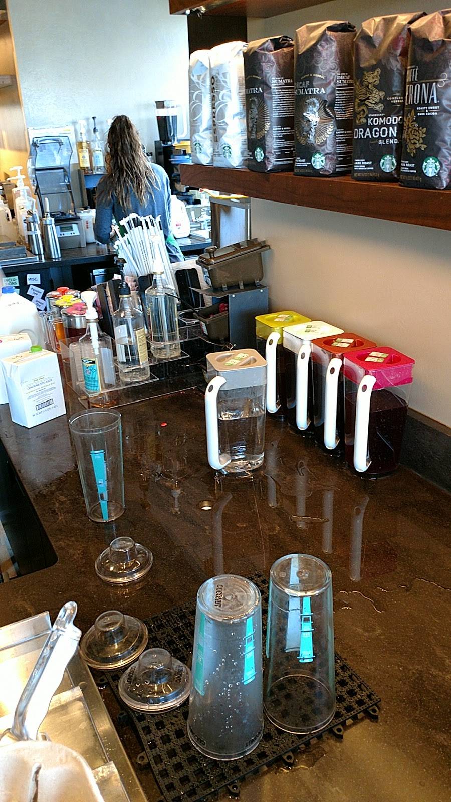 Starbucks | cafe | 1071 E Johnson St #1, Fond du Lac, WI 54935, USA | 9205796684 OR +1 920-579-6684