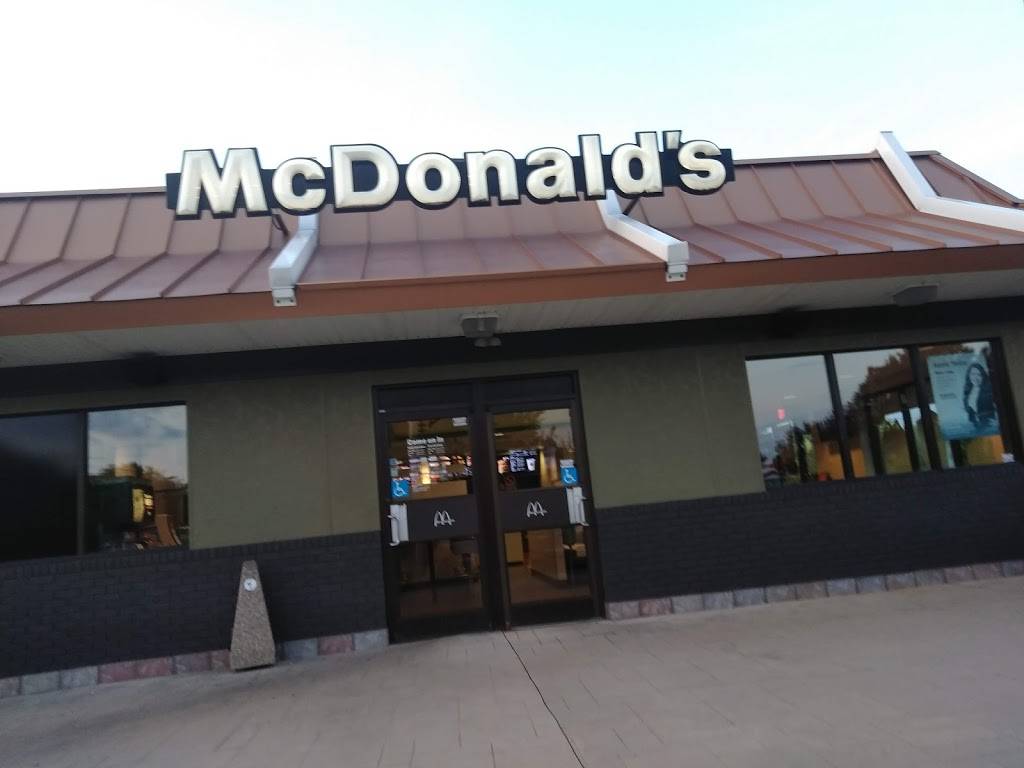 McDonalds | cafe | 2801 Old Wake Forest Rd, Raleigh, NC 27609, USA | 9198213297 OR +1 919-821-3297